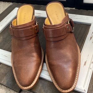 DONATED Gianni Bini size 7M brown slip-on heeled sandal.